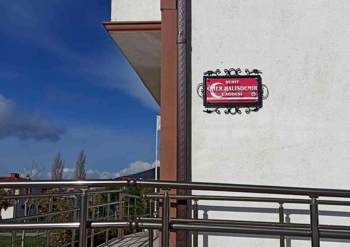 Şehitlerin isimleri sokaklarda yaşıyor