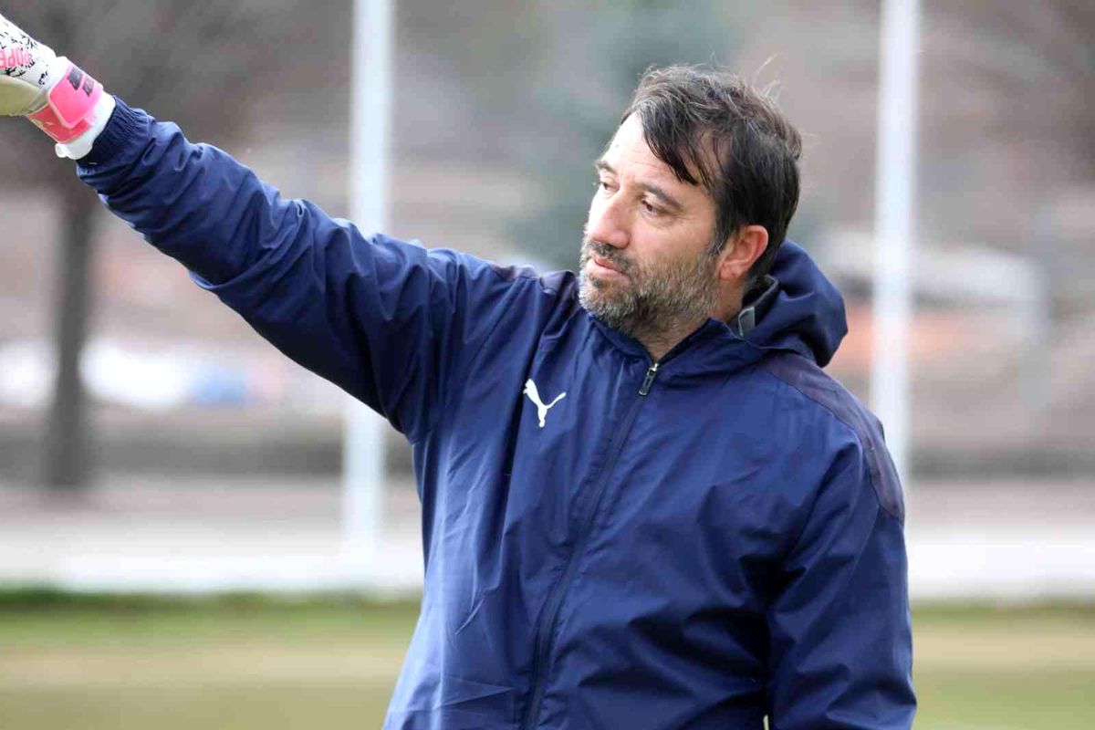 Sivasspor\'da kaleci antrenörü değişti