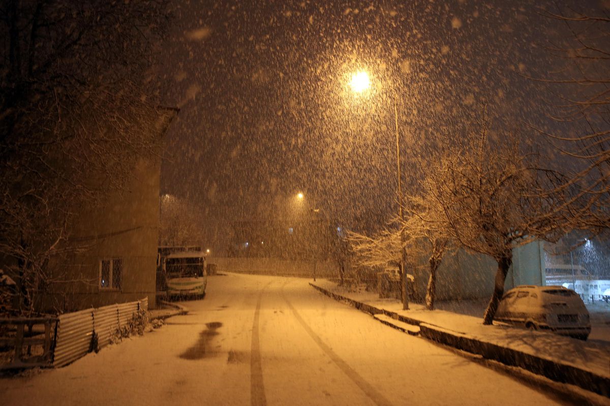 Yoğun kar yağışı etkili oldu