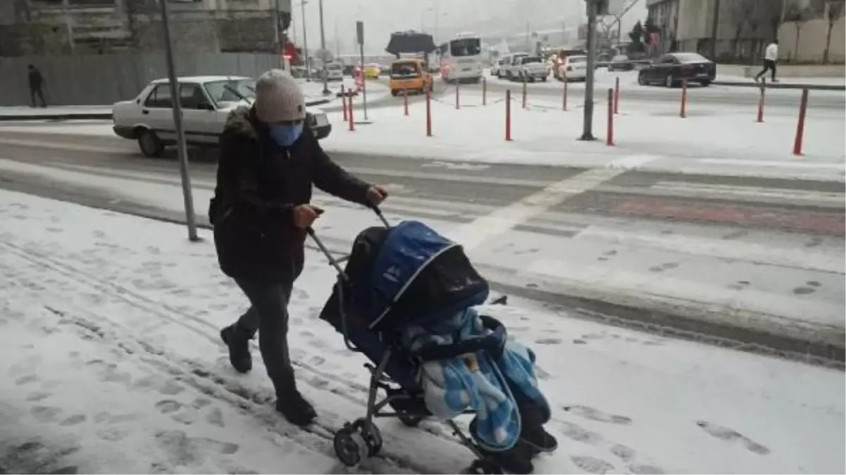 Zonguldak'ta kar yağışı hayatı olumsuz etkiledi