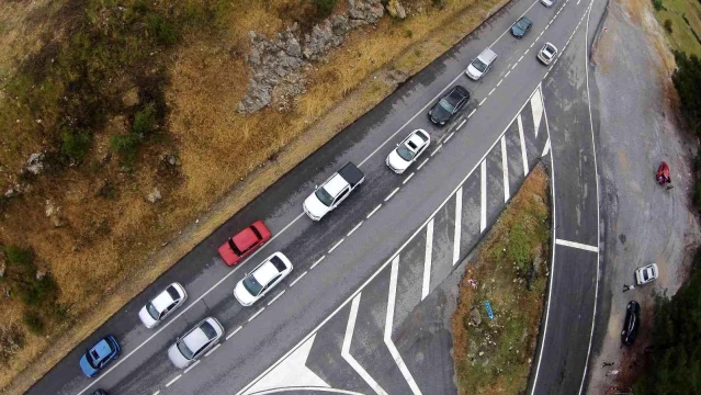 Antalya'da trafiğe kayıtlı araç sayısı 1 milyon 215 bin 731 oldu