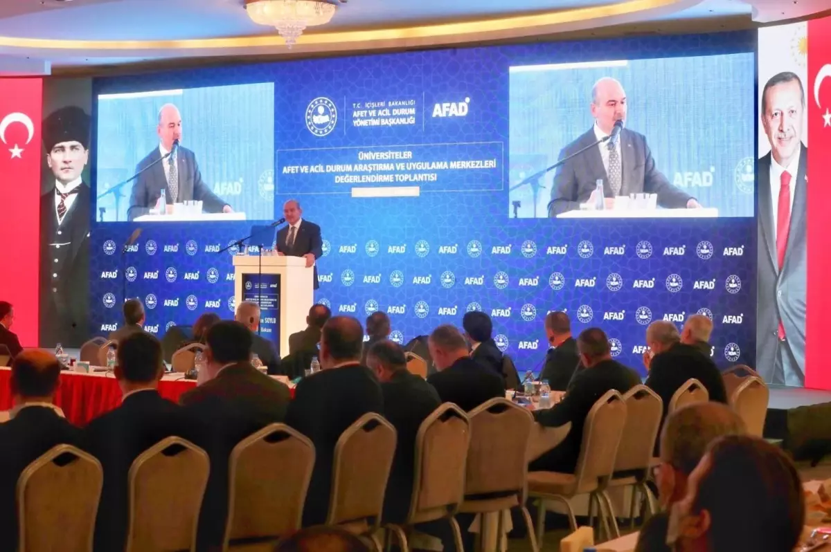 Soylu: '(Afet yönetiminde) Küresel ölçekte koordinasyonu yüksek olan bir yönetim ortaya koymaya çalışıyoruz'