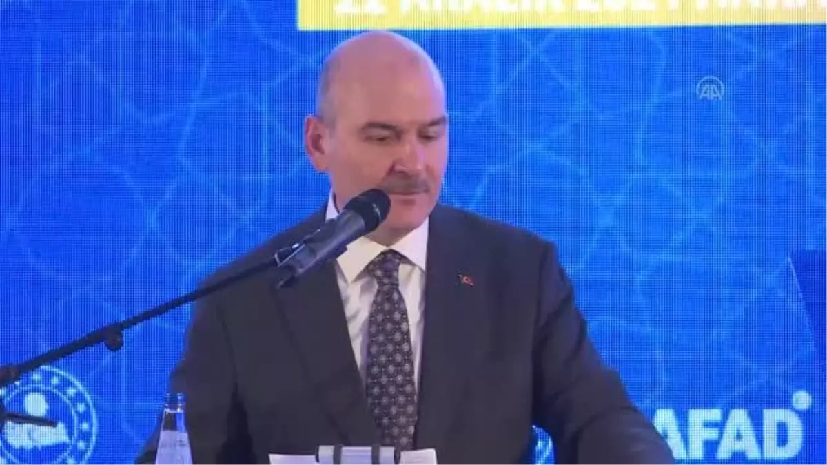 Son dakika haberleri! Bakan Soylu: 'Angelina Jolie fotoğrafıyla göç meselesini dünyada çözmeye çalıştılar'