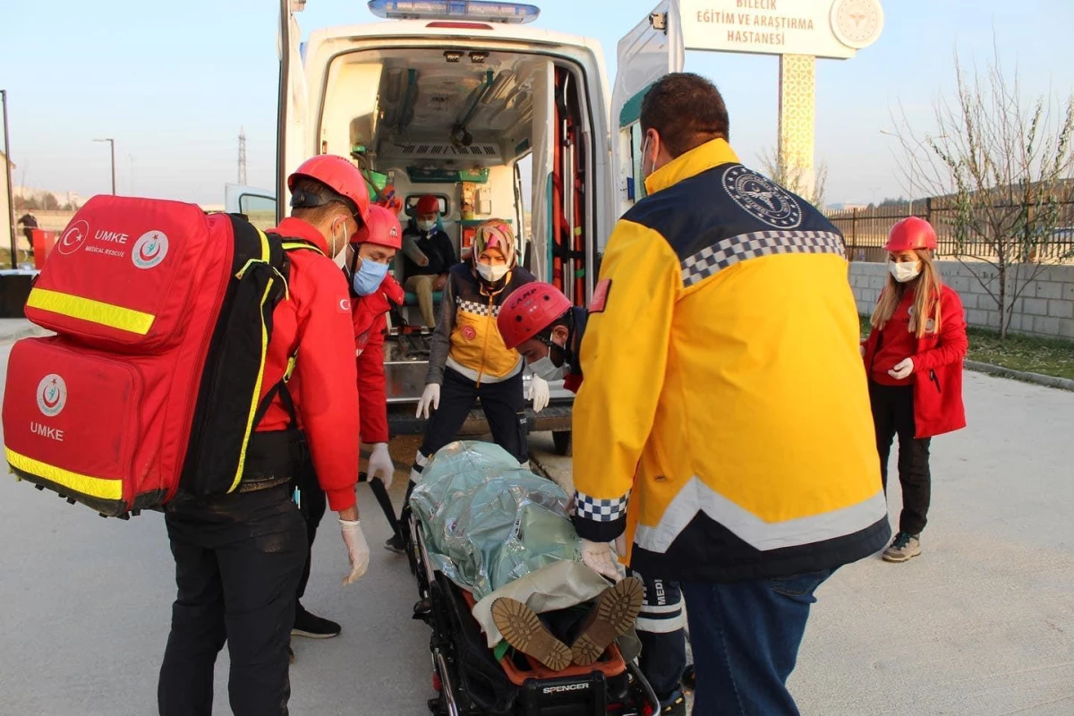 Son dakika haber... Bilecik Eğitim ve Araştırma Hastanesi\'nde saha tatbikatı yapıldı