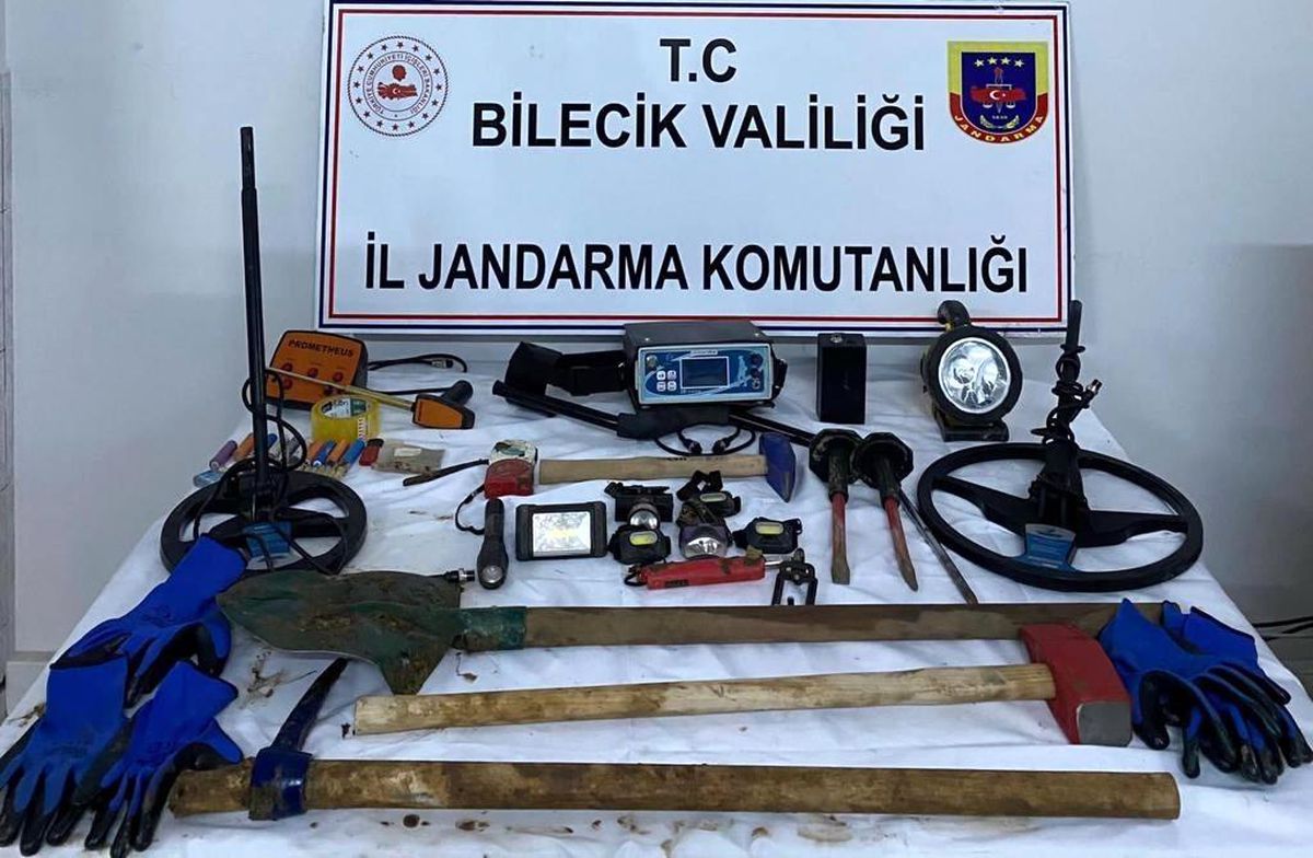 Son dakika! Bilecik\'te define avcılarını jandarma suçüstü yaptı