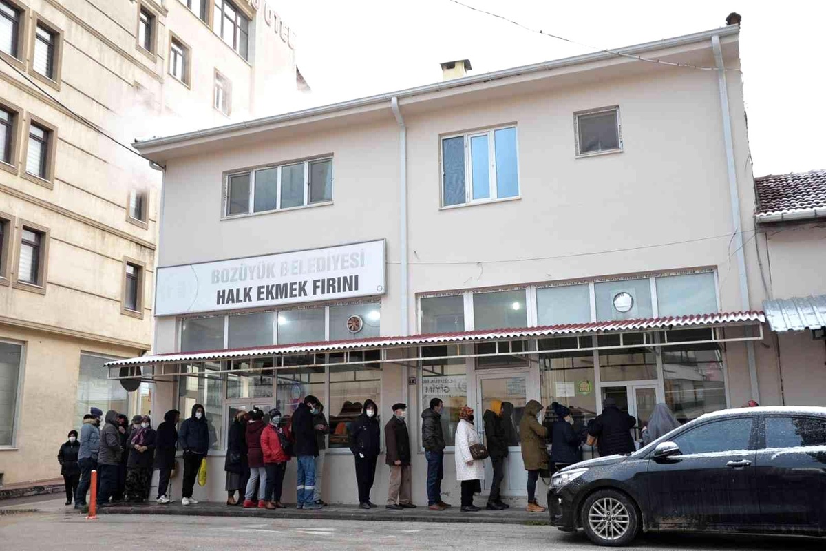 Bozüyük\'te halk ekmeğe zam yok
