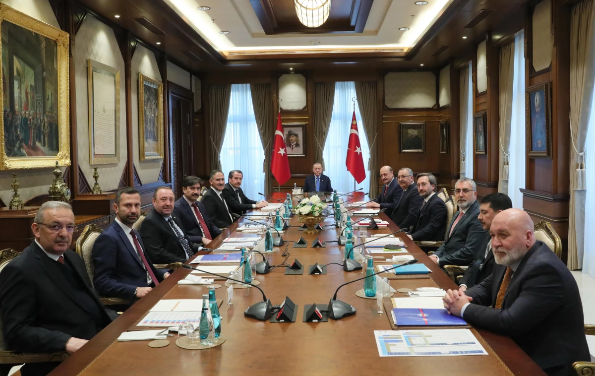 Cumhurbaşkanı Erdoğan, Bakan Bilgin ve Memur-Sen Başkanı Yalçın\'ı kabul etti