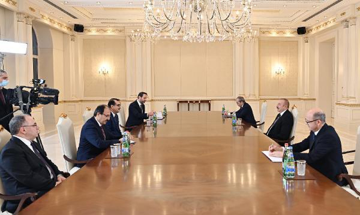 Son dakika haberleri! Enerji ve Tabii Kaynaklar Bakanı Dönmez, Aliyev\'le görüştü