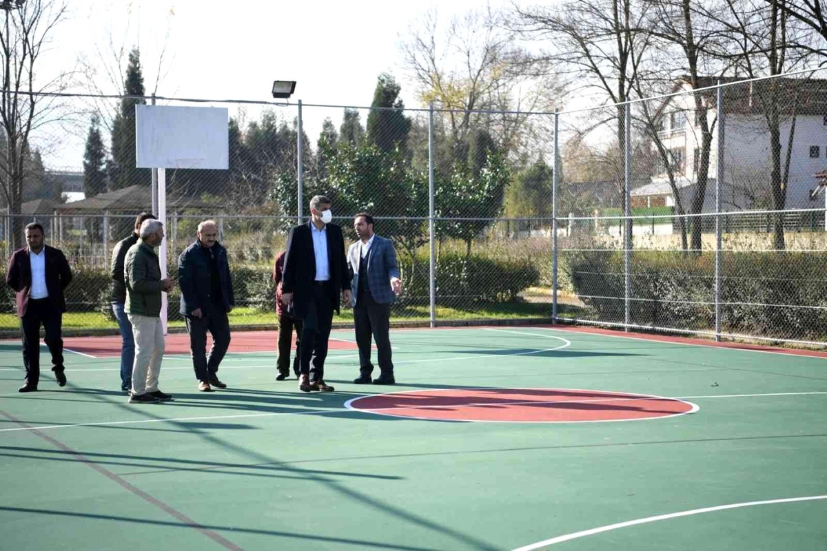 Kartepe\'de spor sahaları yenileniyor