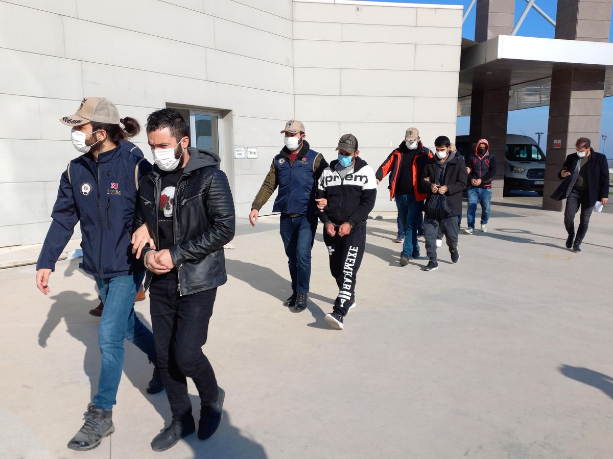 Manisa merkezli DEAŞ operasyonunda 4 tutuklama