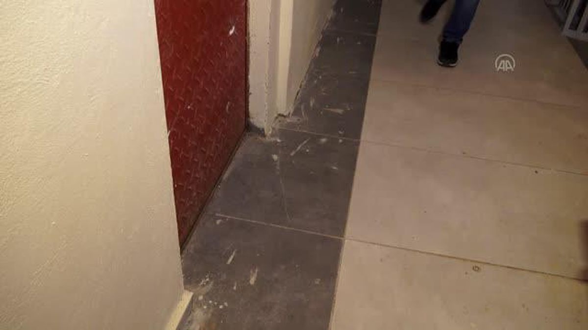 Miniklerin 'Fatih Ağabey'i, Kars'ın köylerindeki çocuklara binlerce oyuncak dağıttı (1)