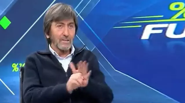 Rıdvan Dilmen'den TRT'de olay el hareketi!