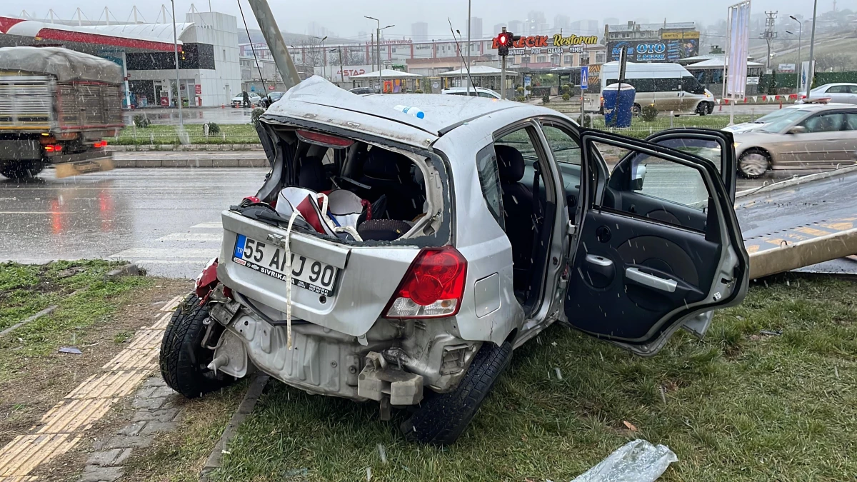 Samsun\'daki trafik kazasında 1 kişi öldü, 4 kişi yaralandı
