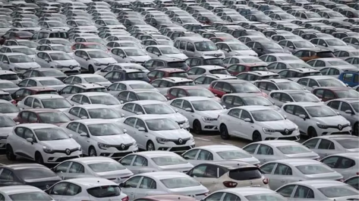 Stokçuların keyfi kaçtı! Dolar ve euro çakıldı, otomobil fiyatlarında 3 ay içinde yüzde 30 indirim bekleniyor