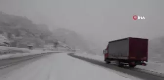 Sürücüler yolda kaldı, ekipler seferber oldu