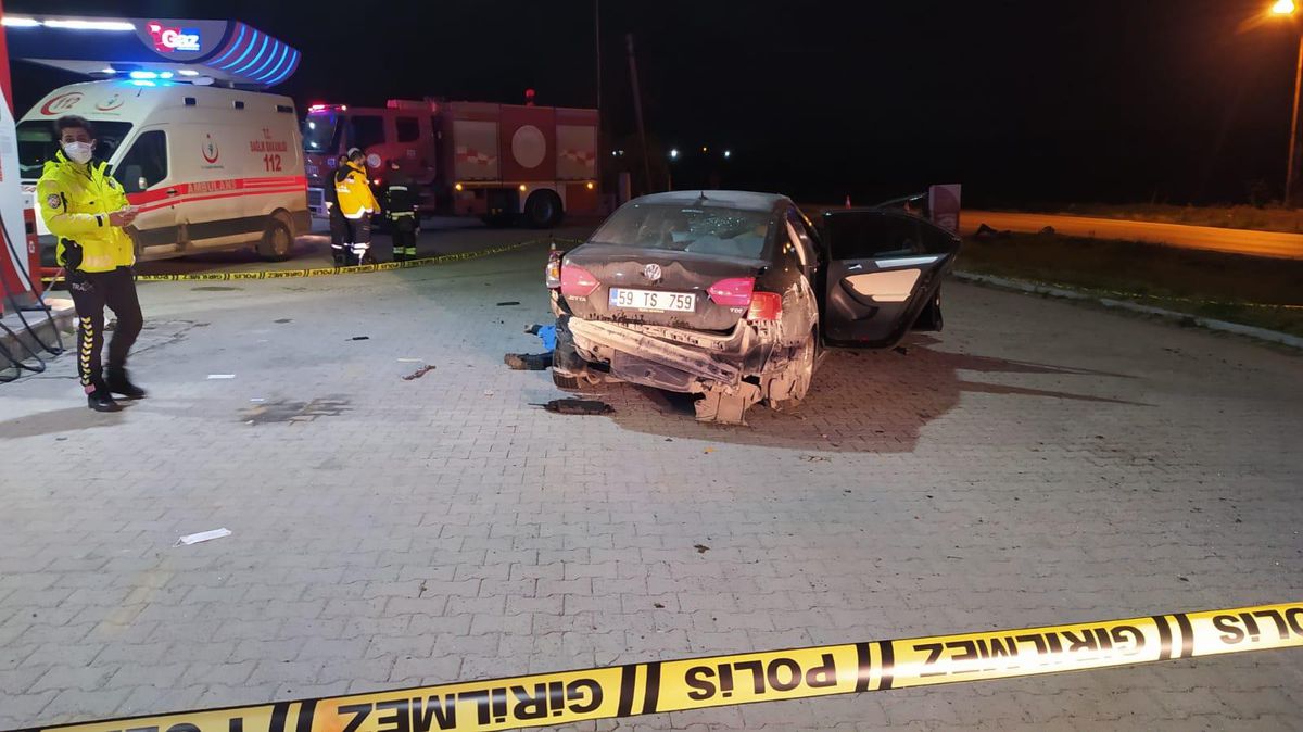 Tekirdağ\'da devrilen otomobilin sürücüsü yaşamını yitirdi