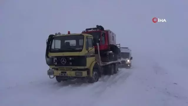 Ulaşıma kapanan köydeki 92 yaşındaki yaşlı adam için seferber oldular