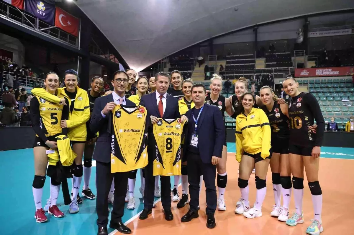 VakıfBank, Avrupa\'da da hız kesmiyor