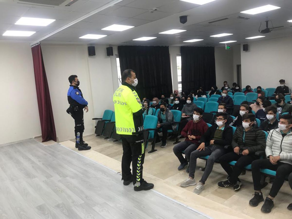 Anamur\'da okullarda trafik güvenliği eğitimi verildi