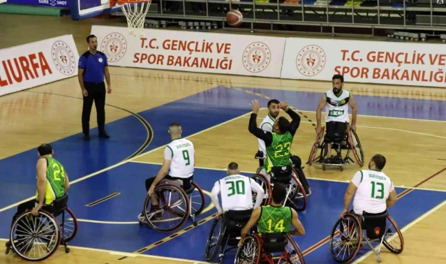 Büyükşehir tekerlekli sandalye basketbolda galibiyet sevinci