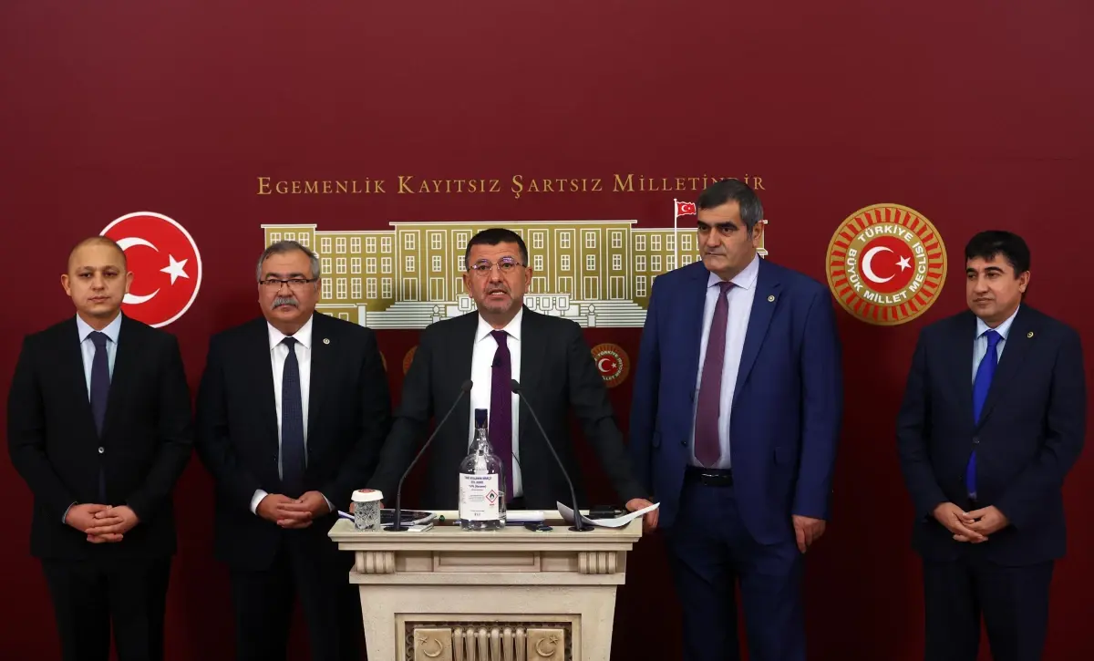 CHP\'li Ağbaba, sahte içkiden ölümlerin önlenmesi için TBMM\'yi göreve çağırdı