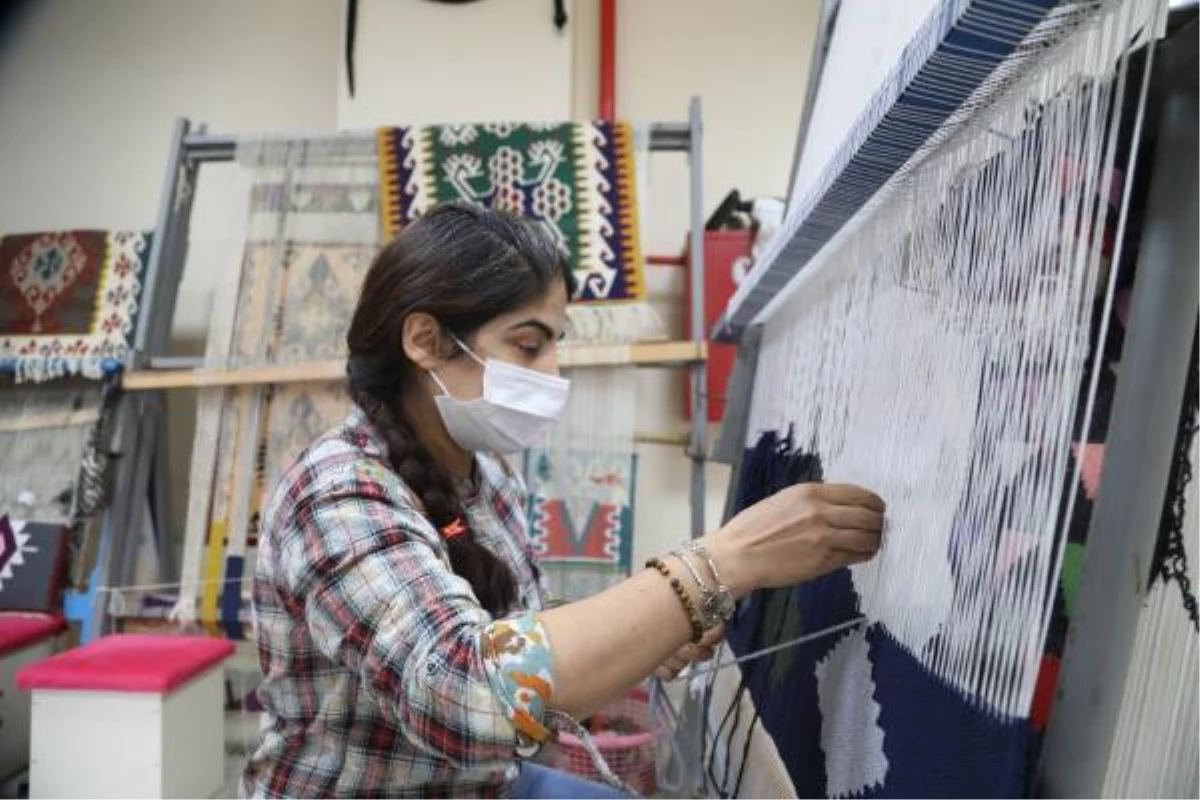Forgotten handicrafts are kept alive in cultural centers