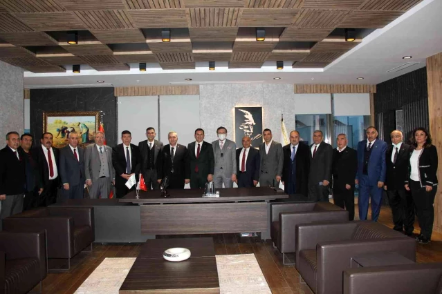Gaziantep Ticaret Borsası'nın yeni hizmet binası törenle açıldı