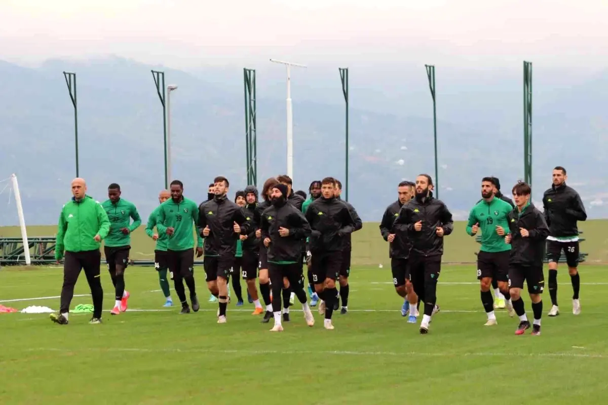 Kocaelispor ilk yarının son maçı için Adana\'da