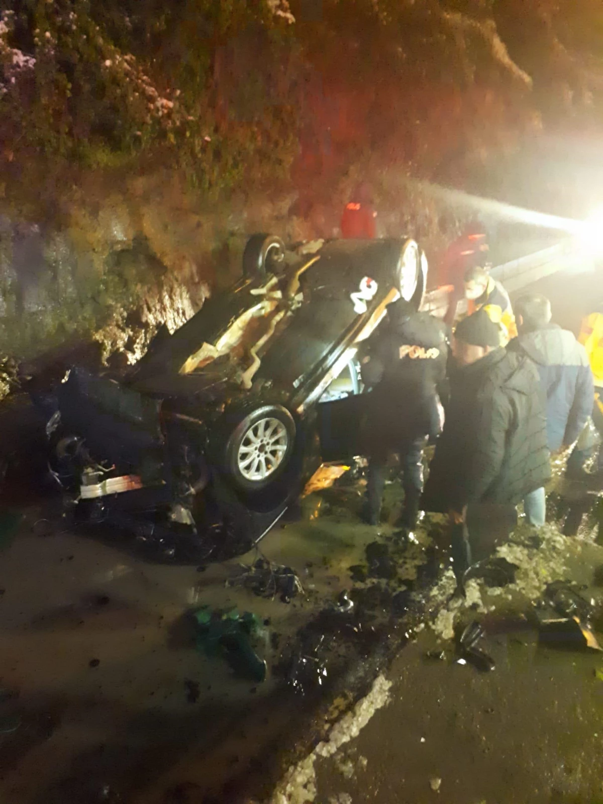Son dakika haberleri | Samsun\'da bariyerlere çarpan otomobildeki 1 kişi öldü, 1 kişi yaralandı