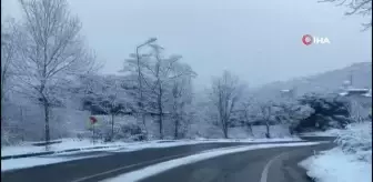 Sarıyer'de lapa lapa kar yağdı