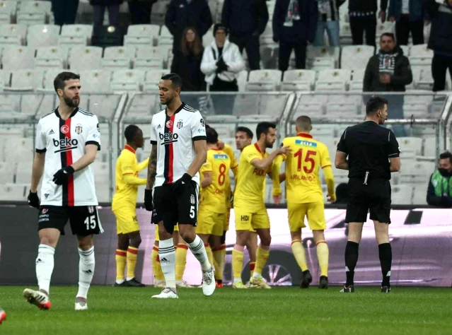 Spor Toto Süper Lig: Beşiktaş: 0 Göztepe: 1 (Maç devam ediyor)