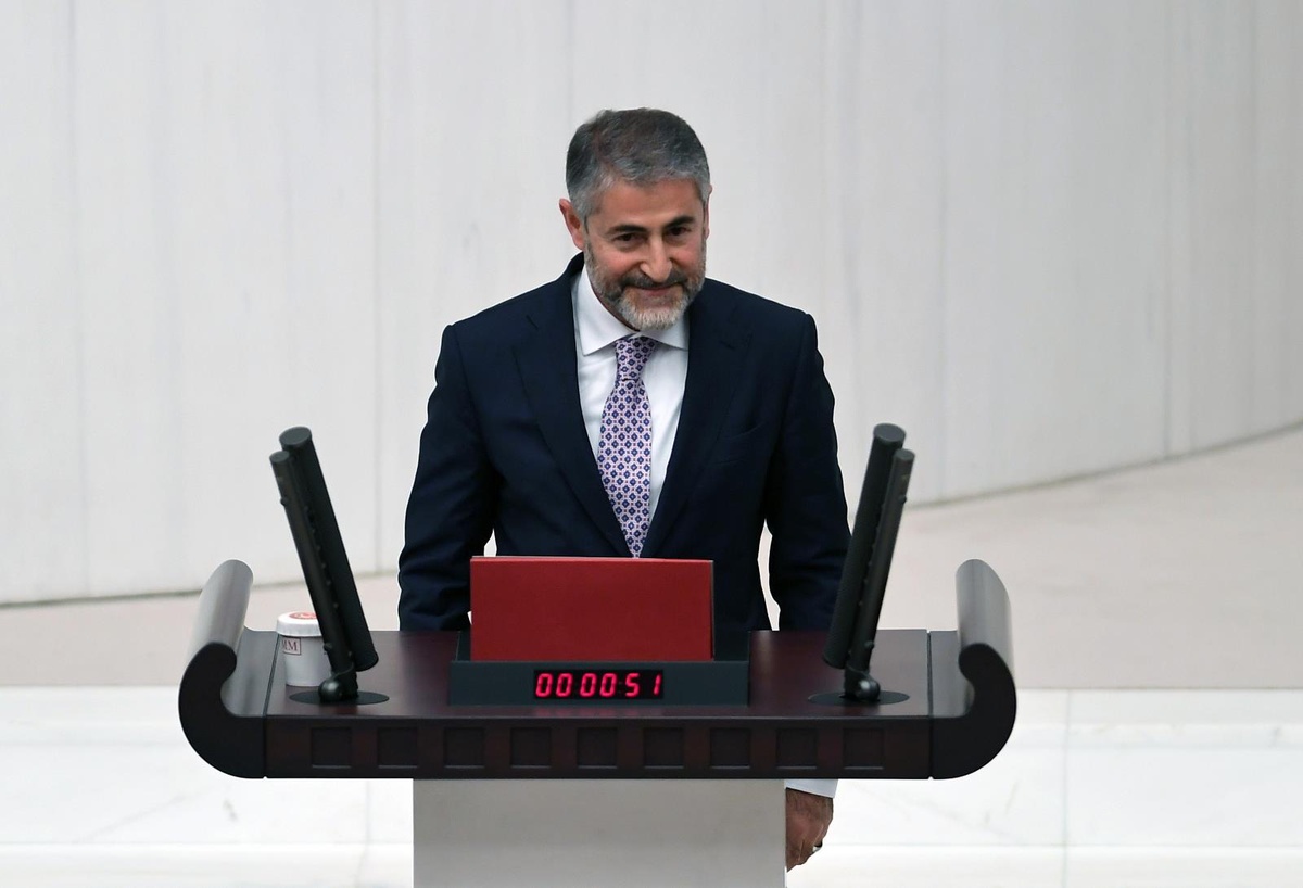 "Türkiye önümüzdeki dönemde yüksek büyüme-düşük cari açık hedefiyle yoluna devam edecek"