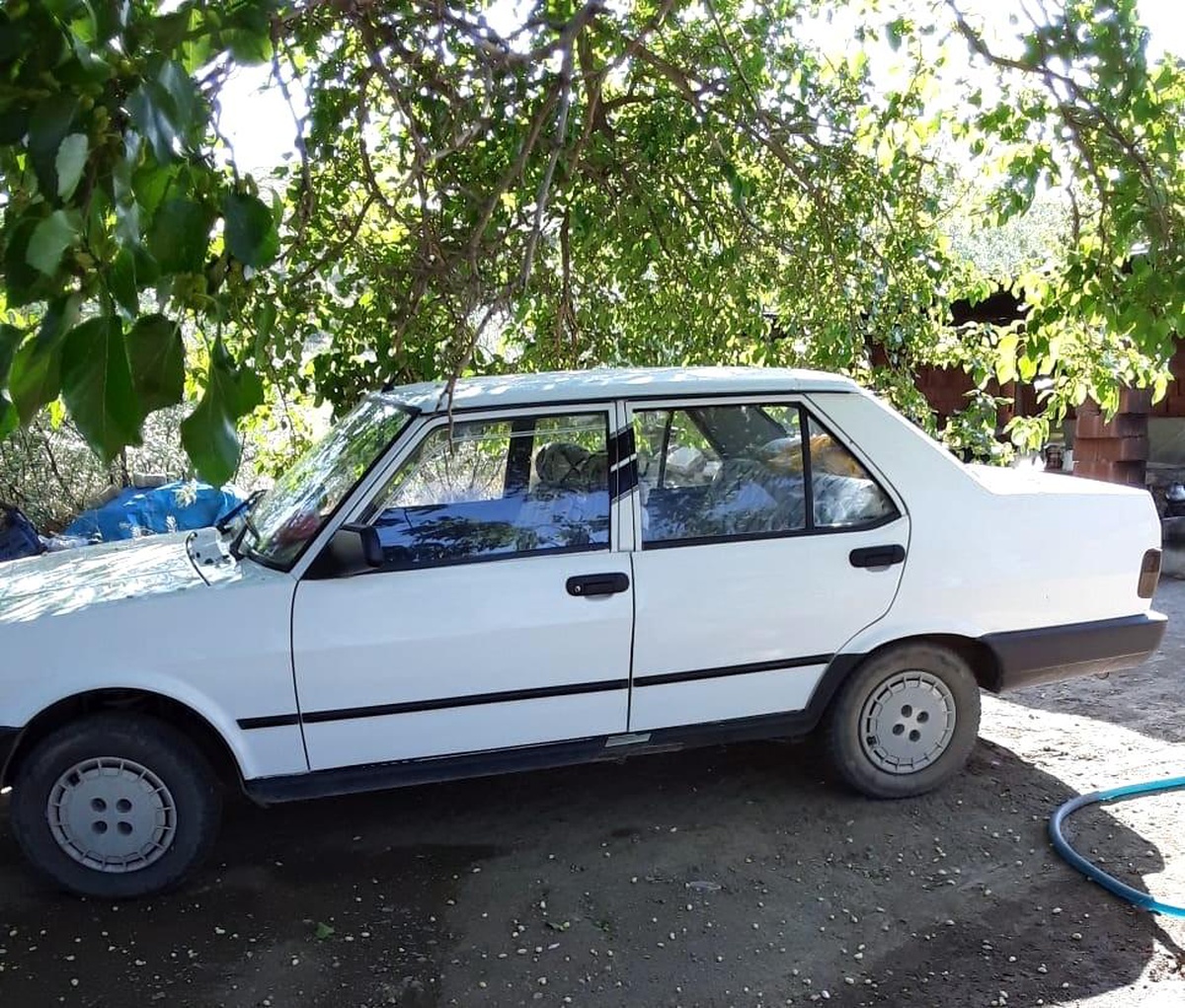 Yıllardır gözü gibi baktığı otomobili çalındı, bulana 10 bin lira ödül