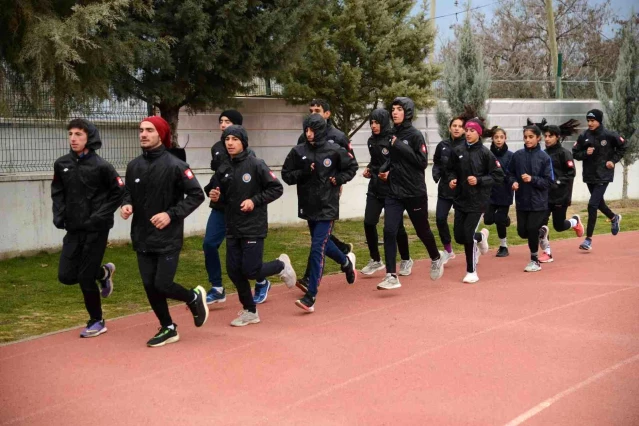 Son dakika haberleri... Atletizmde Diyarbakır'ın başarı çıtasını yükseltmek istiyorlar