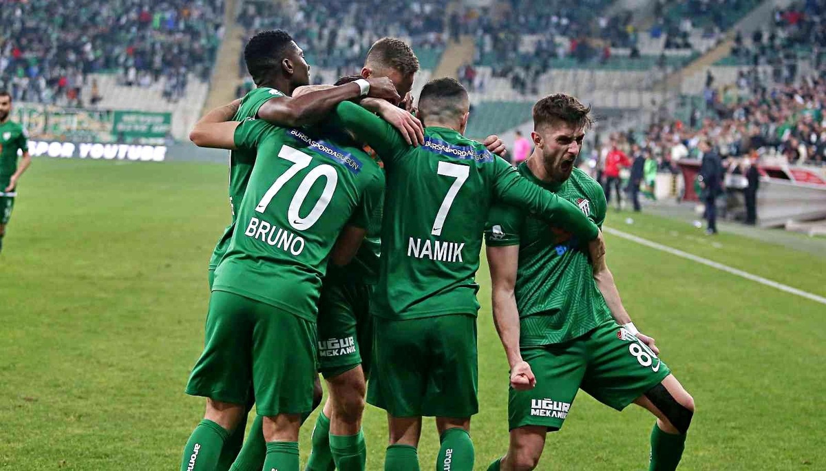Bursaspor deplasmanda Nasadoge Menemenspor\'la karşılaşacak