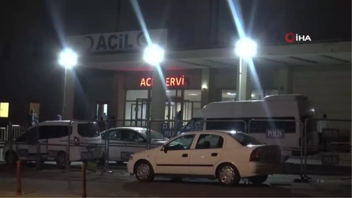 Kaza yapanların yardımına koşarken araba çarptı