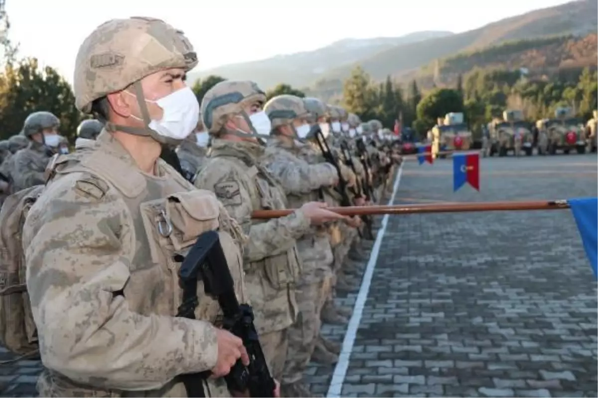 KOMANDOLAR DUALARLA EL-BAB\'A UĞURLANDI