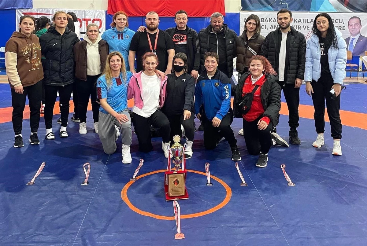 Trabzon Büyükşehir Belediyesi güreş şampiyonasında ikincilik elde etti