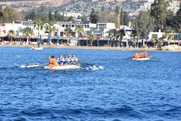 Bodrum'da kürek yarışı heyecanı