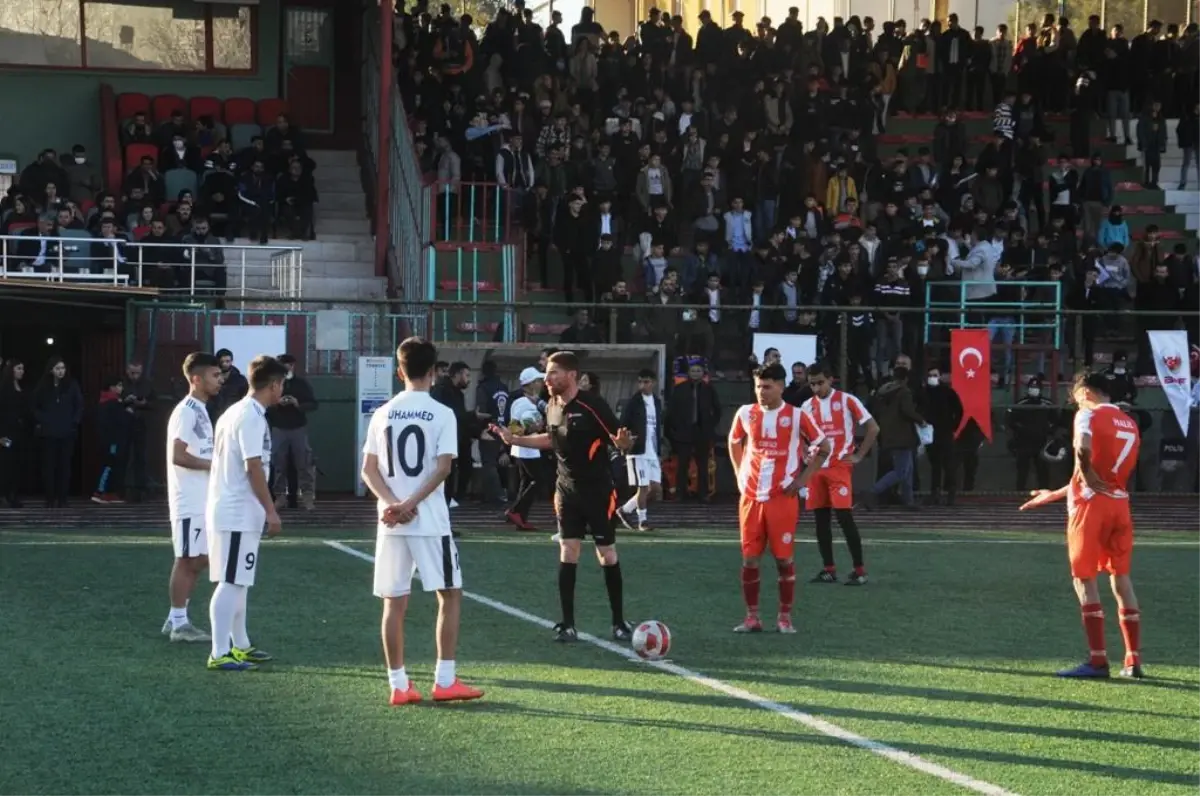 Son dakika haber... Cizre Emniyet Müdürlüğü, liseler arası futbol turnuvası düzenledi