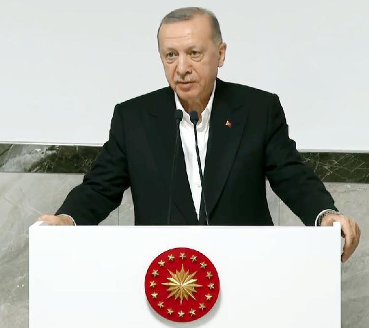 Erdoğan: Çapsızlıklarını örtmek için felaket tellallığı yapanlara kulak asmadık (3)