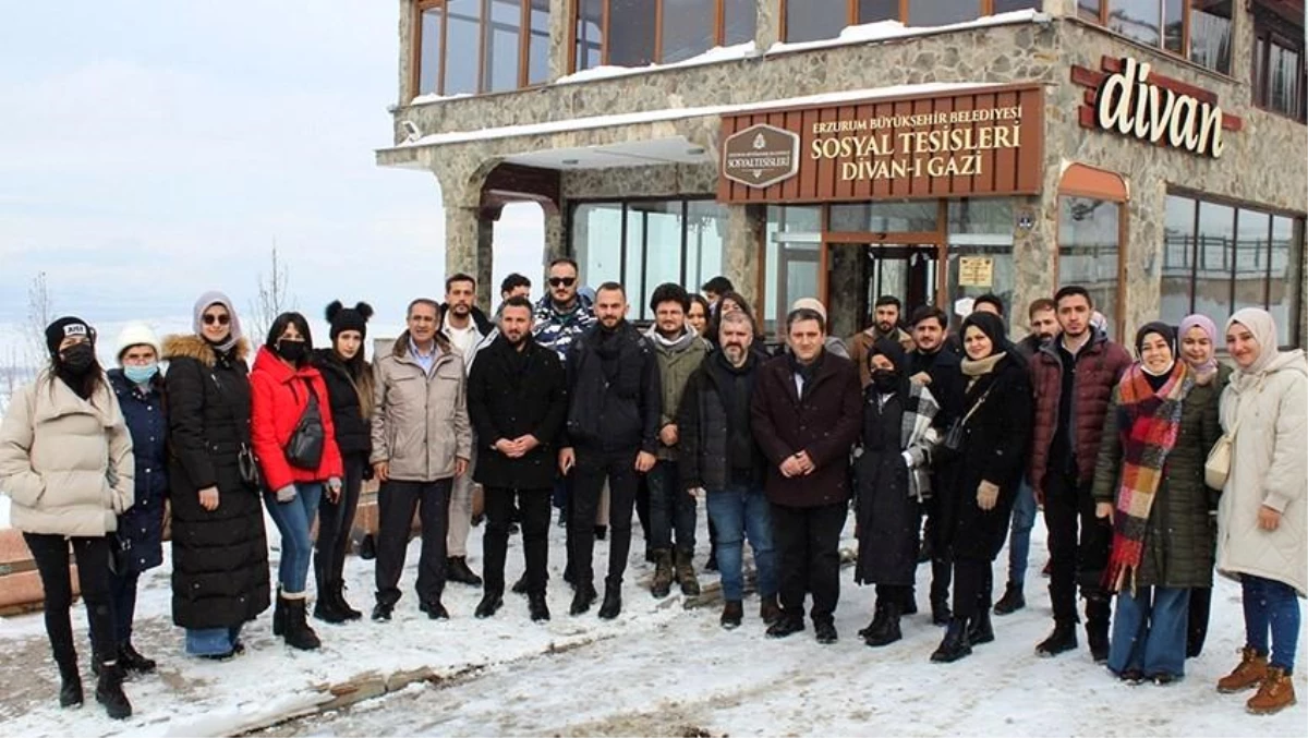 ETÜ ve Büyükşehir Belediyesi iş birliği ile öğrenciler Erzurum\'un tarihi mekânlarını gezdi