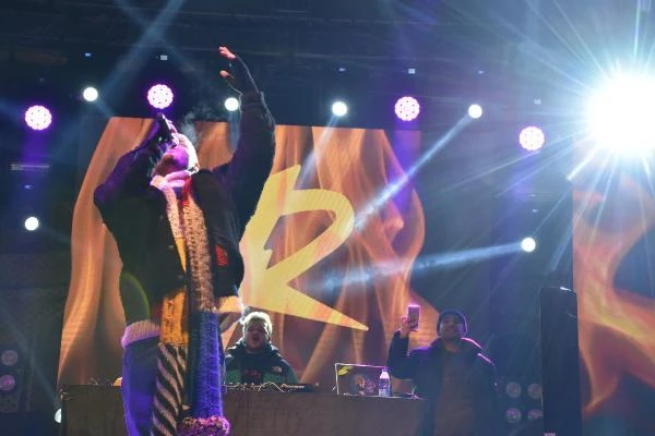Reynmen, Sivas'ta eksi 11 derecede konser verdi