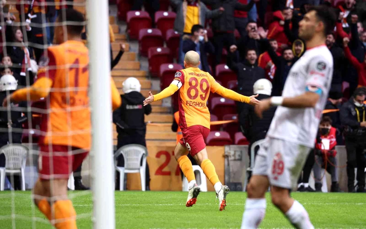 Sofiane Feghouli 5. golünü atı