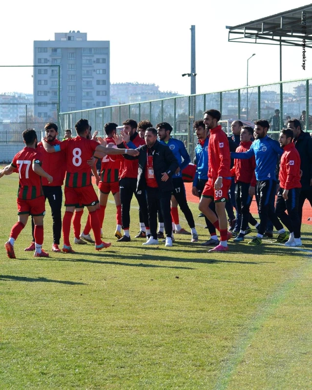 Diyarbakırspor gol yağdırdı