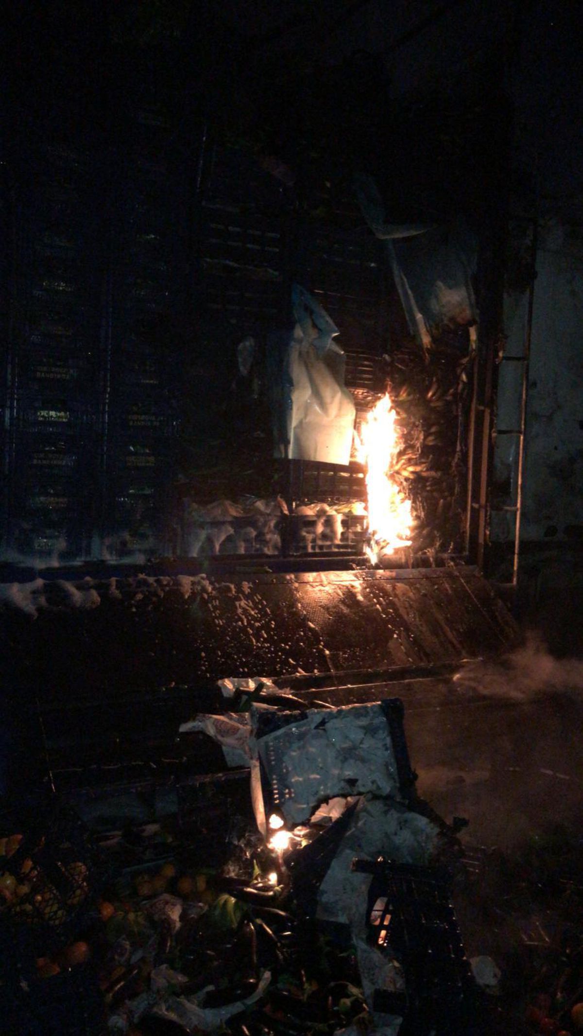 Son dakika haberleri... Muğla\'da seyir halindeki kamyonda çıkan yangın hasara yol açtı