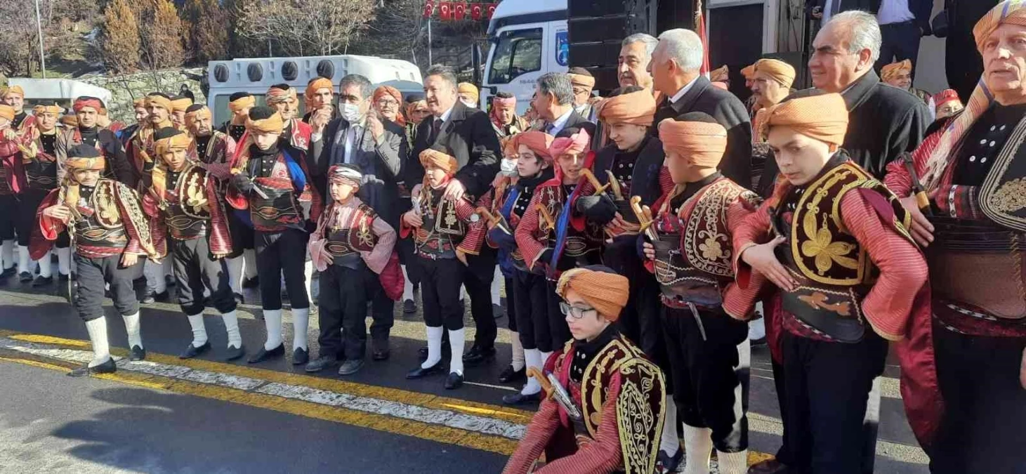 Bakan Kasapoğlu: "Milletçe yürüyoruz, koşuyoruz"
