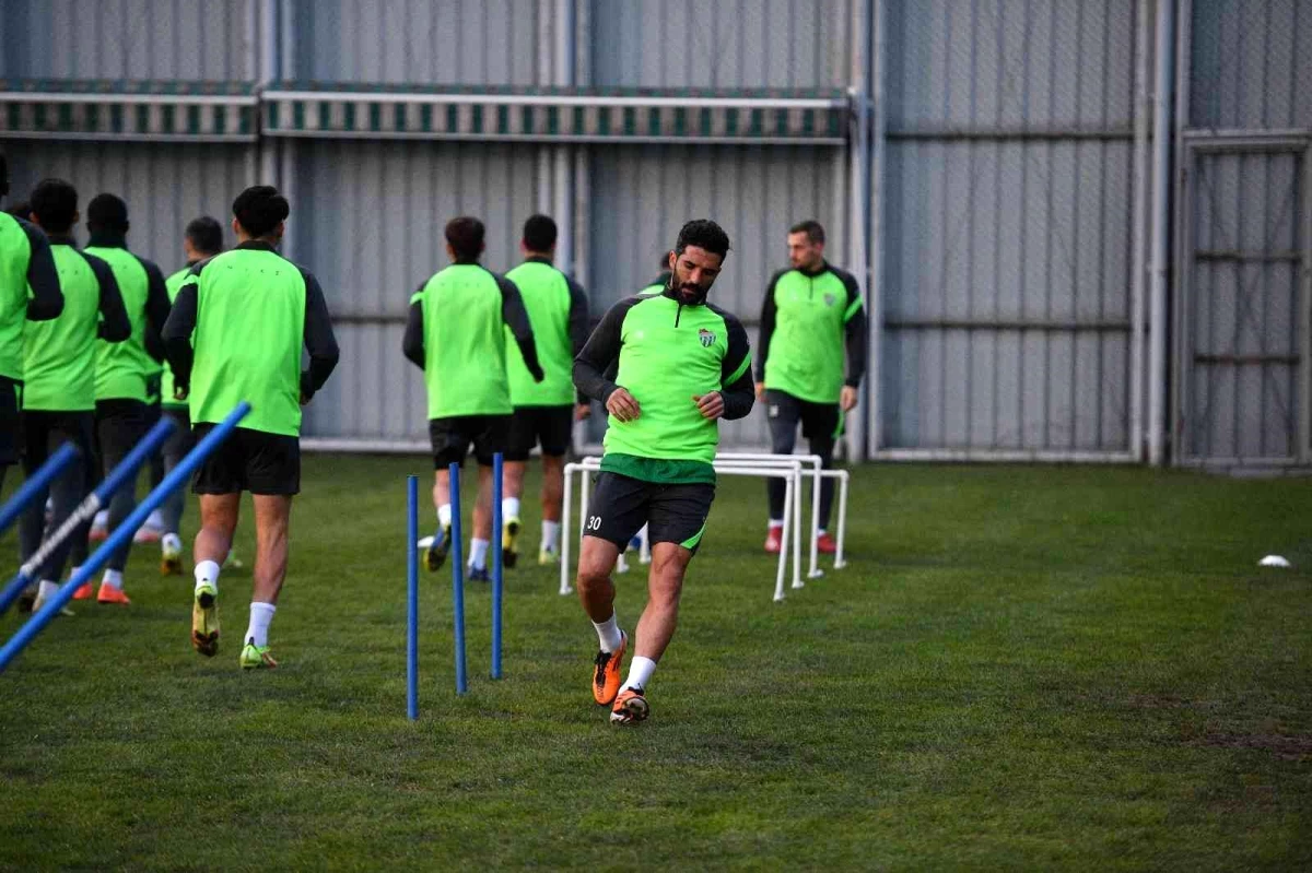 Bursaspor\'da Gaziantep FK maçı hazırlıkları devam ediyor