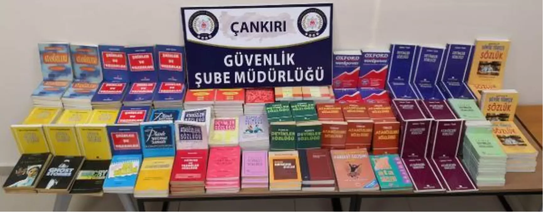 Çankırı'da 414 bandrolsüz kitap ele geçirildi