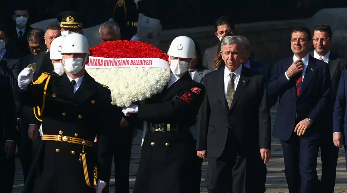 CHP\'li büyükşehir belediye başkanları Anıtkabir\'i ziyaret etti